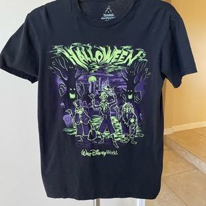 Disney Haunted Mansion Glow in the Dark Halloween shirt, small